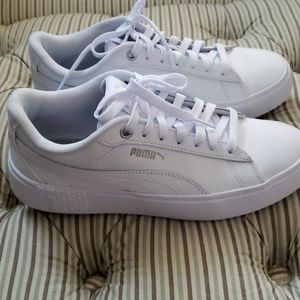 Puma, platform soft foam insert sneakers size 7.5